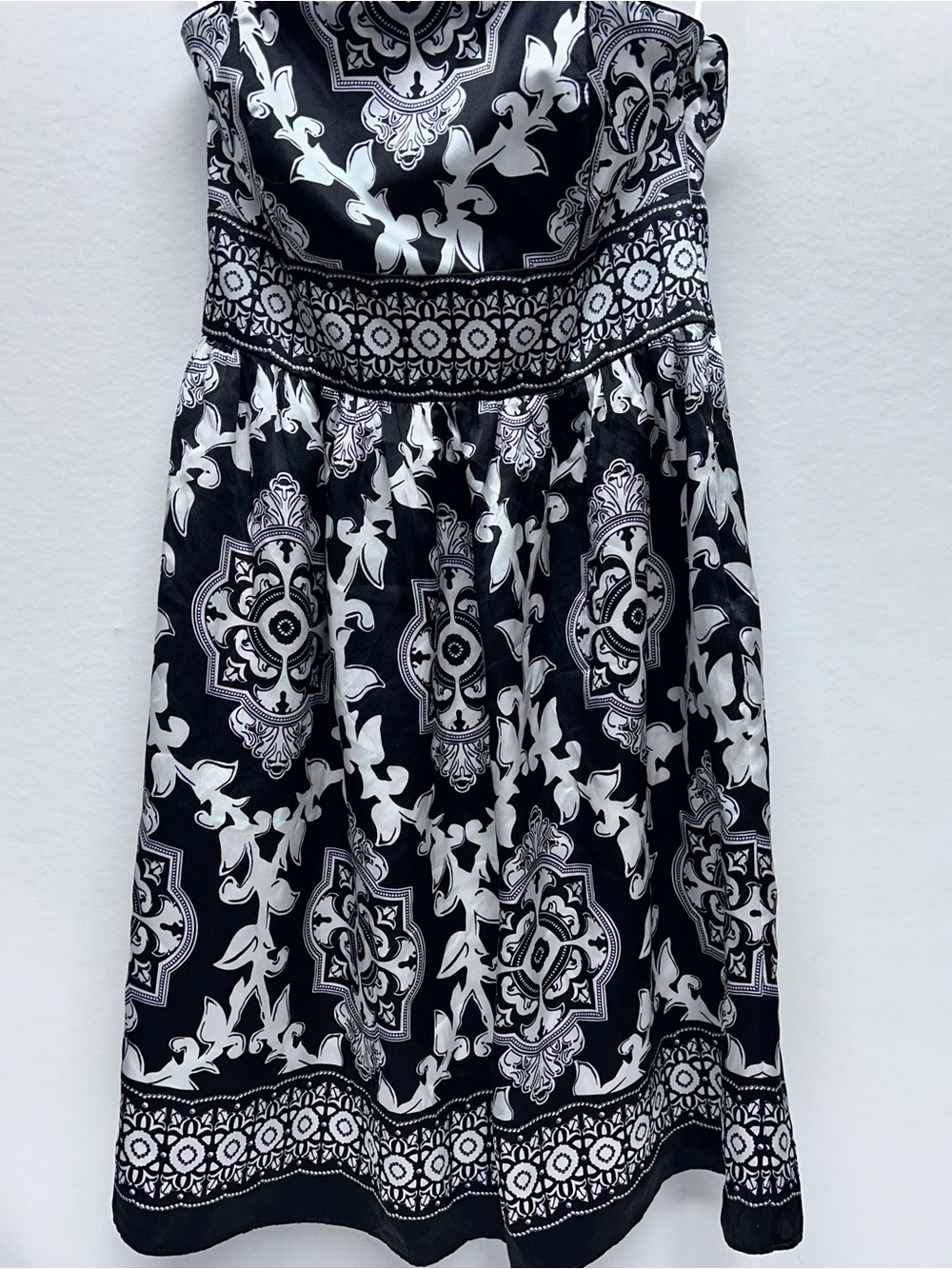 Black & White Strapless Patterned Dress silk strapless size 4